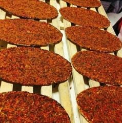 Bakkal Hasan Gaziantep  Usulü Lahmacun Acısız (Özel Yapım)