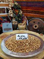 Kırık Leblebi