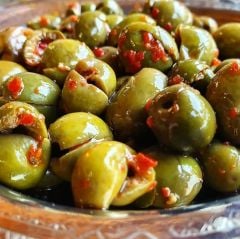Bakkal Hasan Gaziantep Yeşil Zeytin Çekirdeksiz Tatlandırılmış Taş Kırma 4 kg