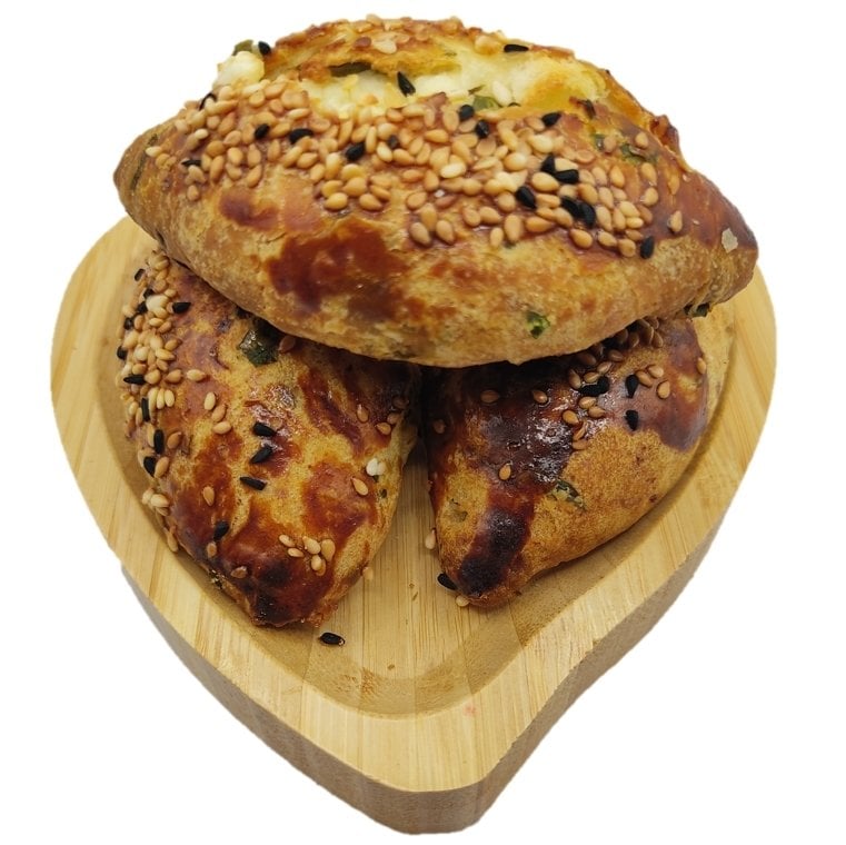 Susamlı Zeytinli Poğaça