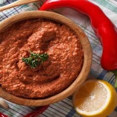 Bakkal Hasan Gaziantep Kahvaltılık Çemen Az Acılı