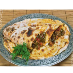 Bakkal Hasan Gaziantep Usulü Kıymalı Fındık Boy Yeşil Zeytin Böreği (Özel Yapım)