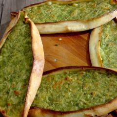 Bakkal Hasan Gaziantep Usulü Fıstıklı Fındık Boy Şekerli Peynir Böreği (Özel Yapım)